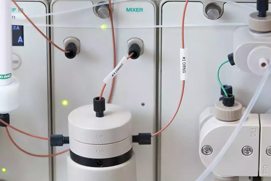 Liquid Chromatograph