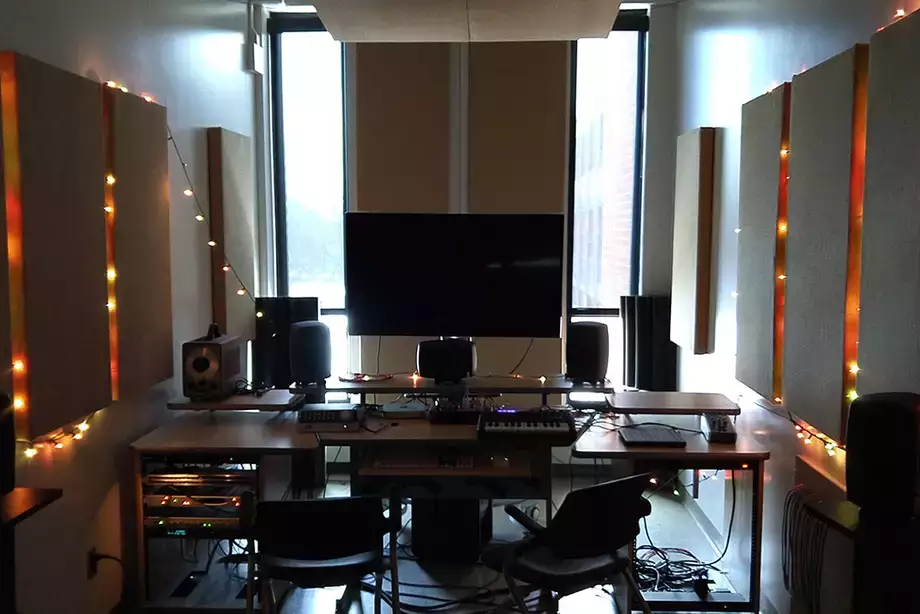 Mastering Studio
