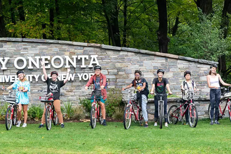 Students at SUNY Oneonta Sign