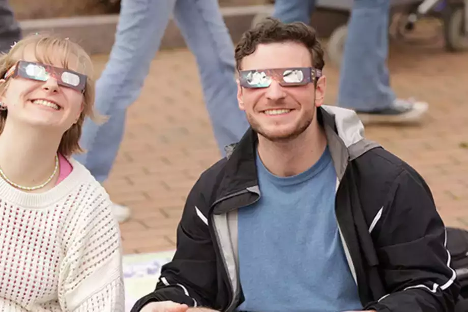 Eclipse Captivates Campus