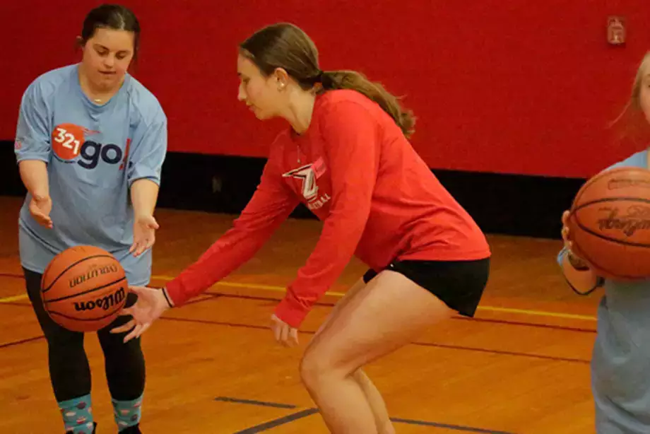 Students Volunteer at Spring EDD Adaptive Sports