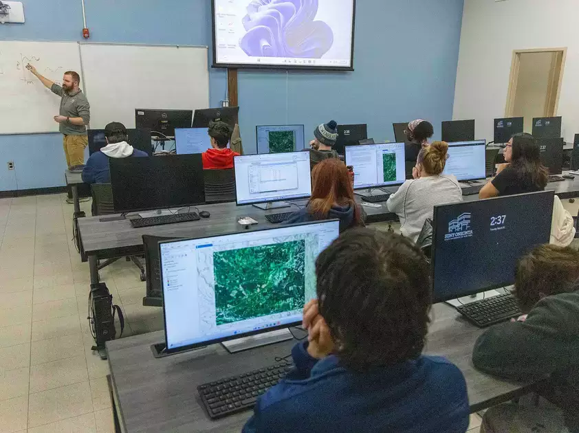 Environmental Sustainability students learn about environmental issues using digital tools.